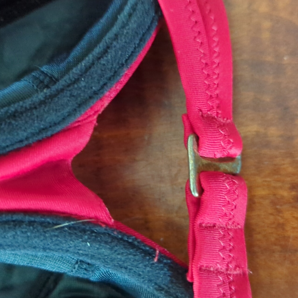 Be Creative Sz 10 Red Pleated Bikini Top with Adjustable Straps - Picture 6 of 7